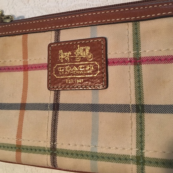 Coach wristlet - Picture 2 of 2