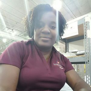 Meet your Posher, Micole