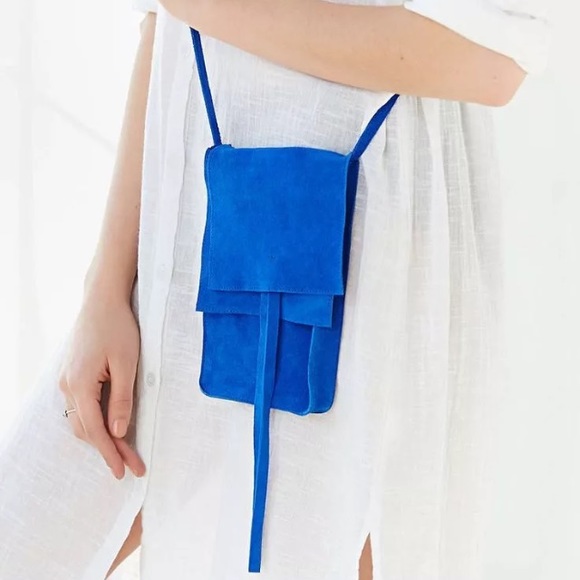 NWT Urban Outfitters Blue Suede Purse - Picture 2 of 4