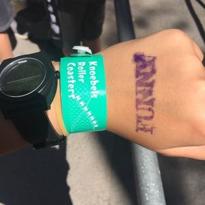 Meet your Posher, Brooke