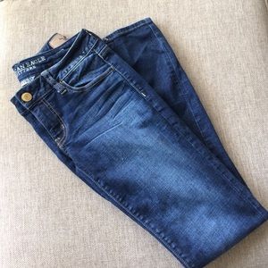 American Eagle dark wash skinny jeans