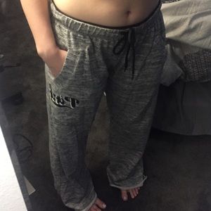 VS PINK boyfriend sweatpants 😍