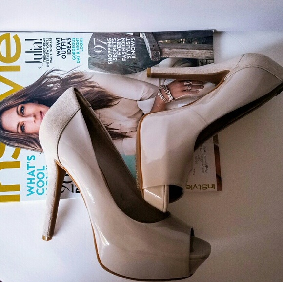 Jessica Simpson Shoes - Flash sale !!!Jessica Simpson nude high heels
