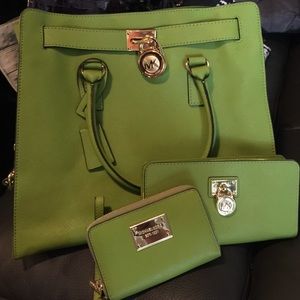 MK GREEN APPLE HAMI. 3 PIECE SET