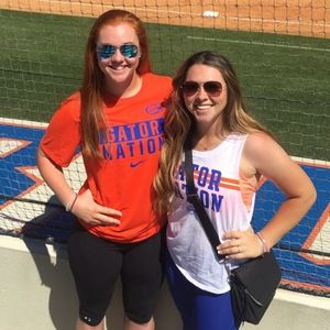 Meet your Posher, Danielle