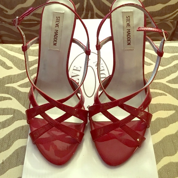 Steve Madden Red Patent Leather Sandals Size 7.5