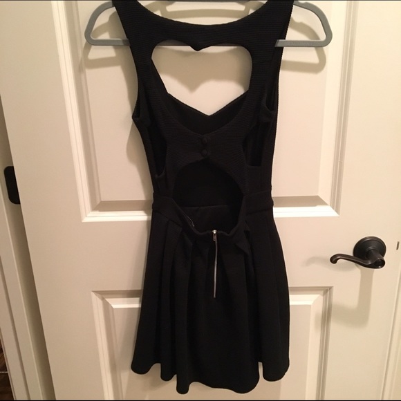 TopShop black dress with heart cut out on back - Picture 3 of 3