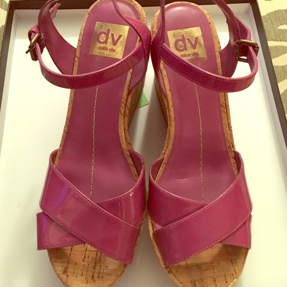 DV Pink Patent Leather Wedge Sandals Size 7.5