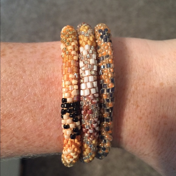 READ Lily Laura Bracelets - Picture 1 of 1