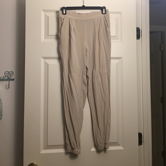 🌸Tan Flowy Pant🌸