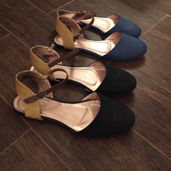 Flats black and blue pair. SOLD - Picture 2 of 4