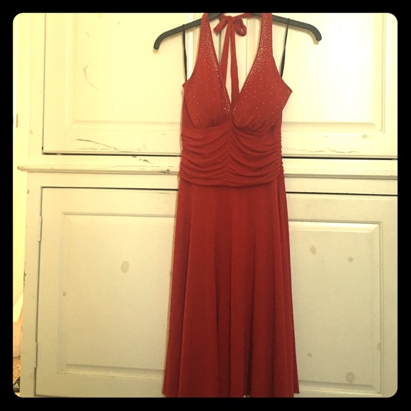 Red halter dress💃🏽