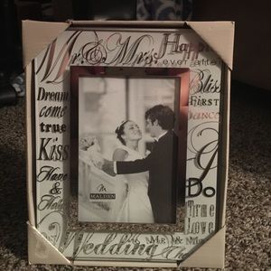 Set of 2 Mr & Mrs photo frames