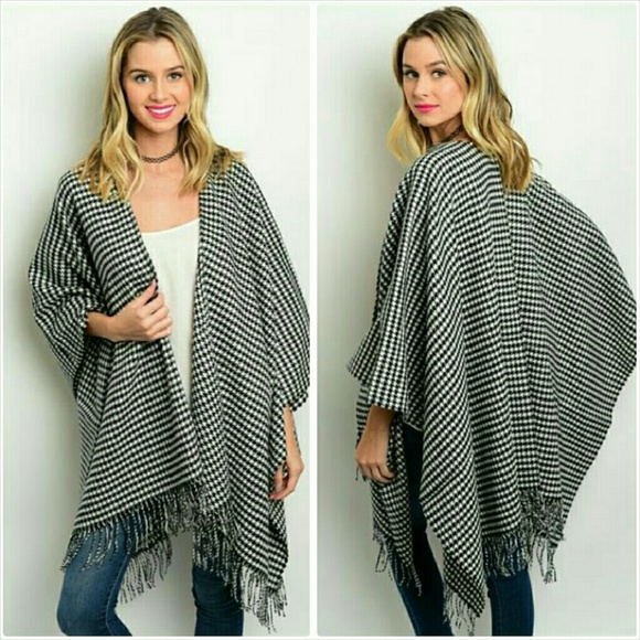 Fall/Winter Shawl fringe poncho blanket wrap NWT - Picture 2 of 6