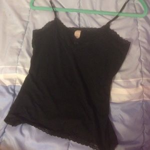 💥LAST CALL💥Adorable lacy tank!