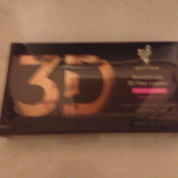 Moonstruck 3D fiber lashes