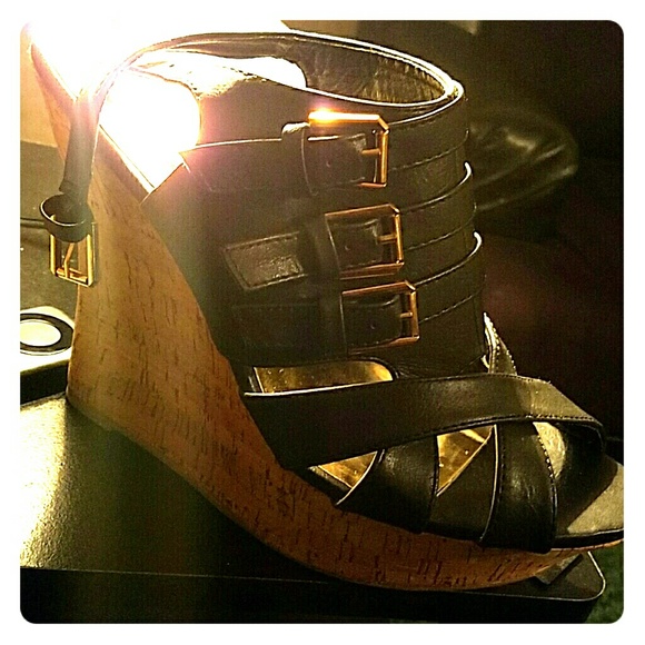 Wedge heel sandle