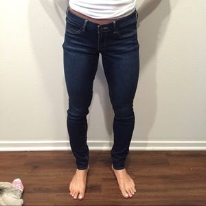 HOLLISTER DENIM JEANS