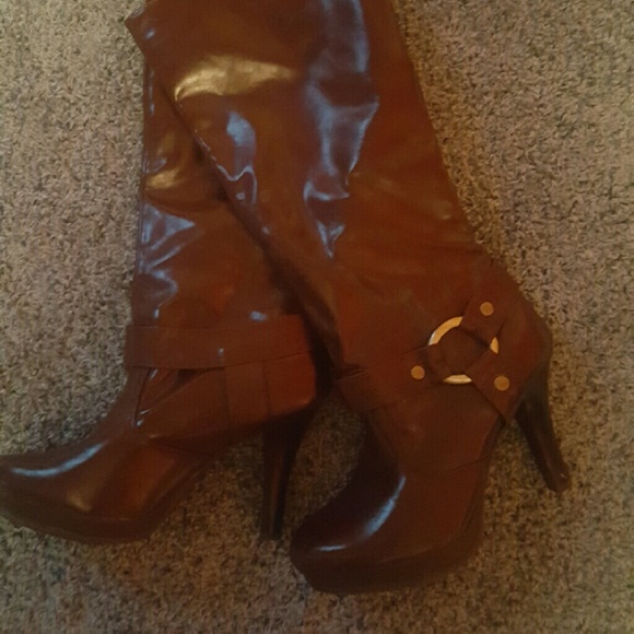 Women's heeled boots