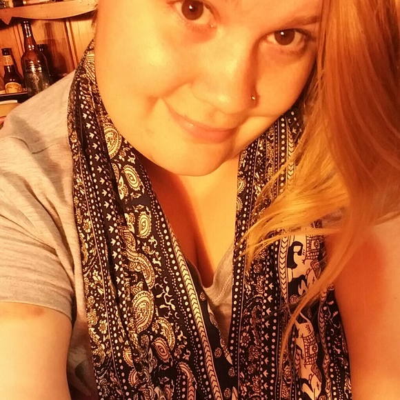 TRADED - Picture 2 of 2