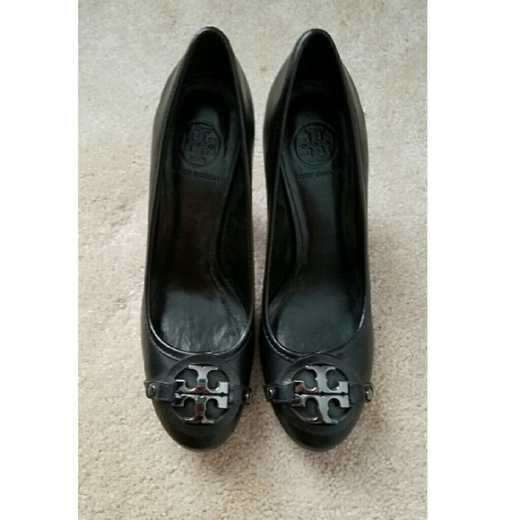 SOLDBRAND NEW! Tory Burch logo black leather pumps - Picture 4 of 4