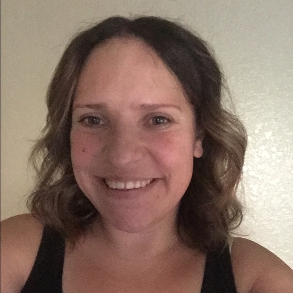 Meet your Posher, Gabriela