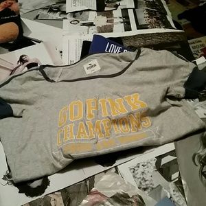 Reduced!! VS Pink tee!!