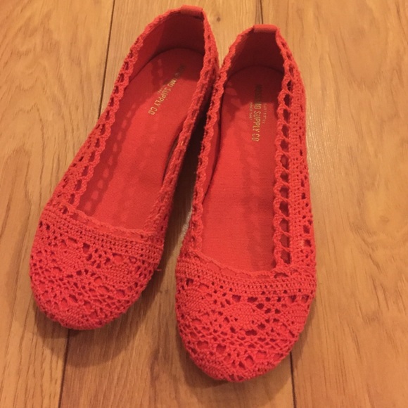 Brand New Coral Crochet Flats