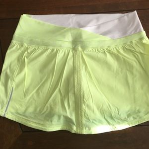 Lululemon size 4 run skirt