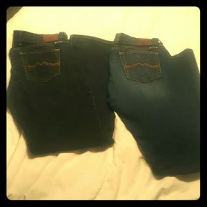 Women's lucky Brand jeans