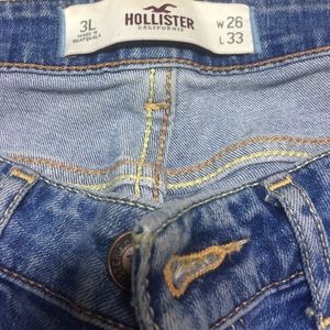 Light wash skinny Hollister jeans