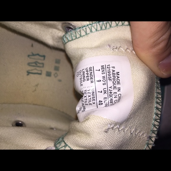 Converse! - Picture 3 of 4