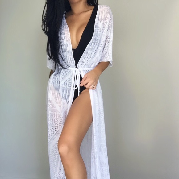 The Resort Coverup in White - Picture 3 of 4