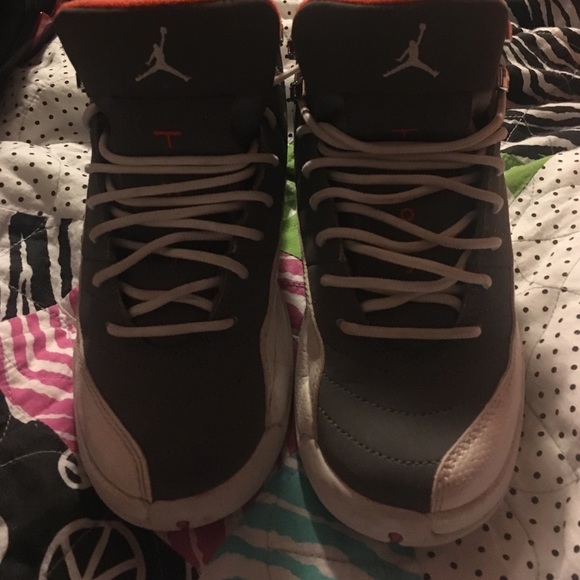 Retro 12's cool greys