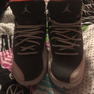 Retro 12's cool greys