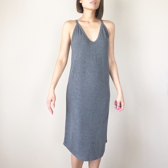 Sexy basic slip dress MUST HAVE - Picture 3 of 4