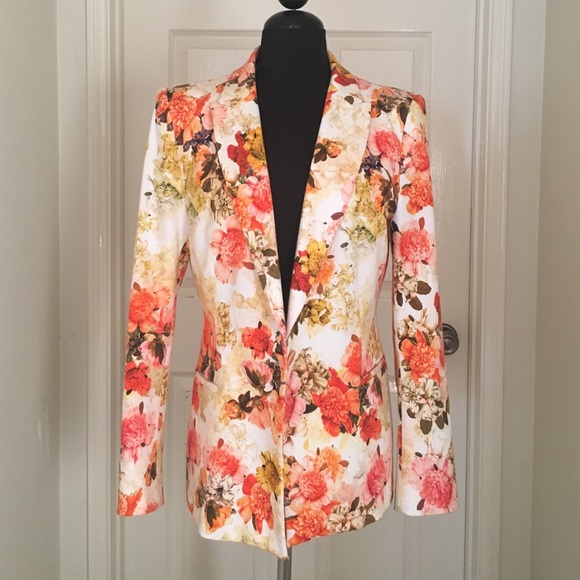 Gorgeous Floral Blazer