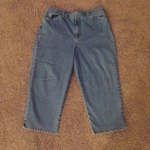 Gloria Vanderbilt capris