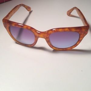 Old Navy light brown sunglasses