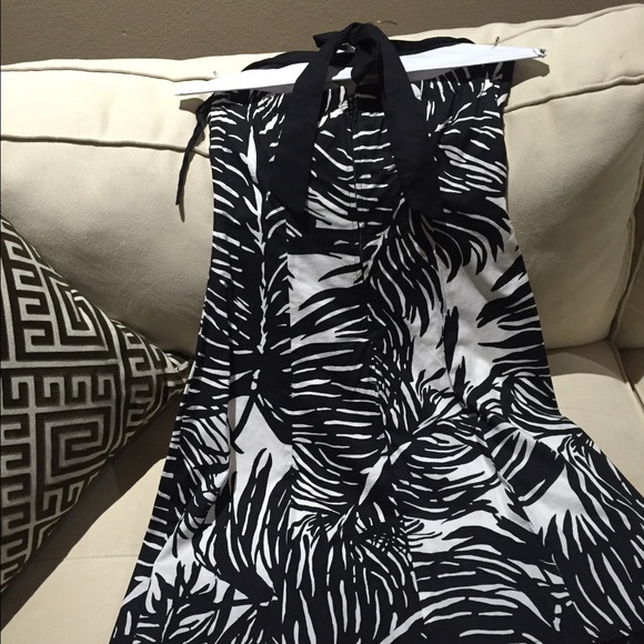 A line halter top cocktail dress - Picture 2 of 4