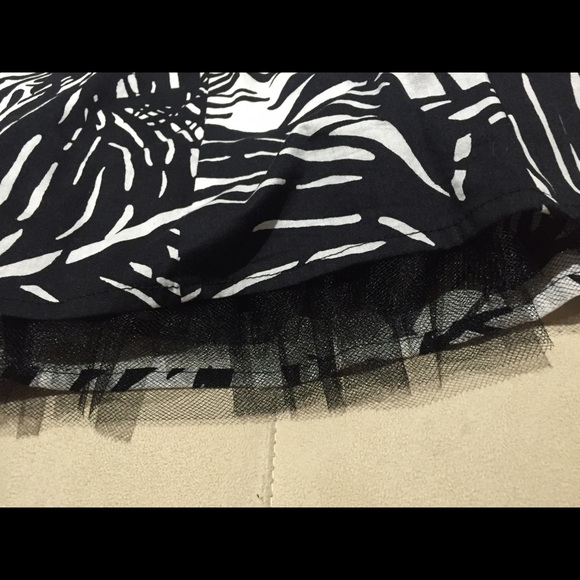 A line halter top cocktail dress - Picture 3 of 4