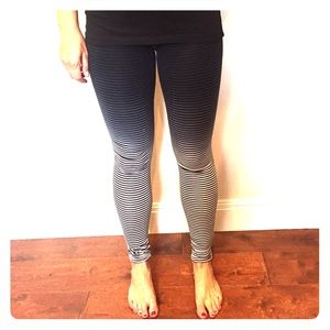 Striped Nike ombré leggings