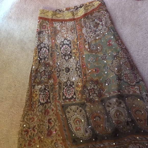 Dresses & Skirts - Skirts