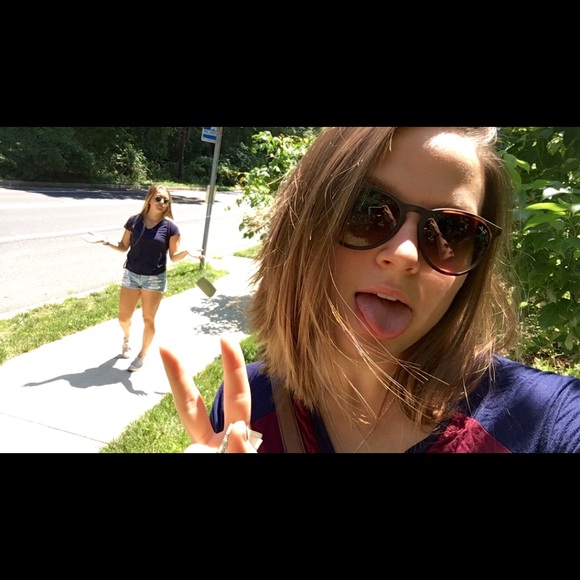 Meet your Posher, Bonita