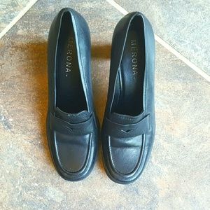 Merona Black Leather Heeled Loafer Shoes