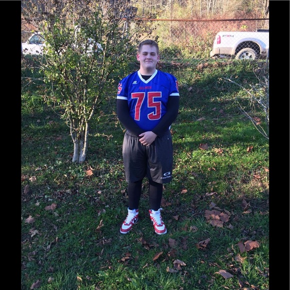 Meet your Posher, Ruth Ann - Picture 3 of 8