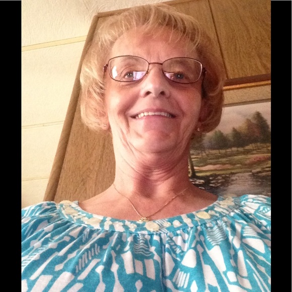 Meet your Posher, Ruth Ann - Picture 6 of 8