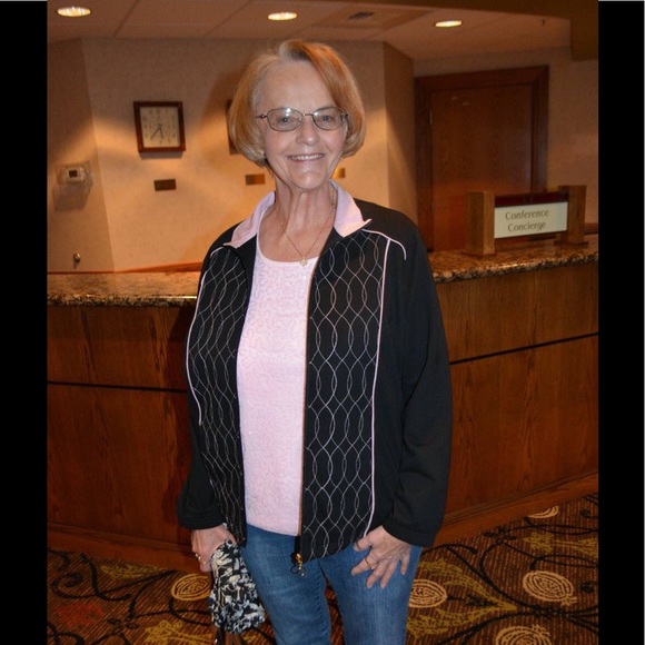 Meet your Posher, Ruth Ann - Picture 7 of 8