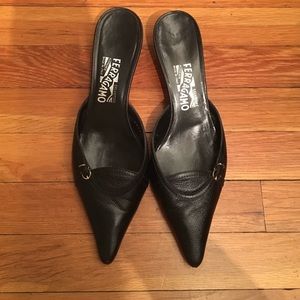 Ferragamo pointed toe- mules