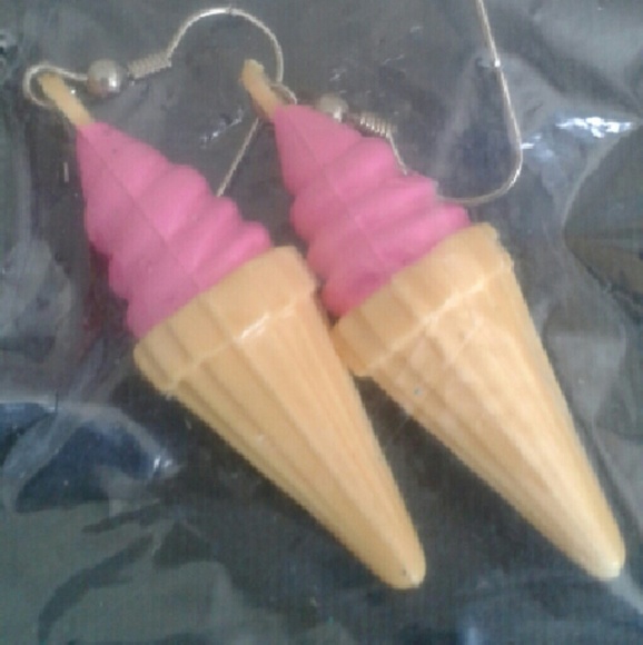 🍦*LAST CHANCE***Ice cream  earrings🍦